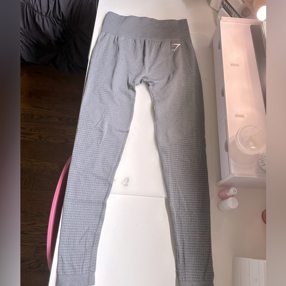 I am selling the vital seamless 2.0 leggings from gymshark. - Picture 3 of 4